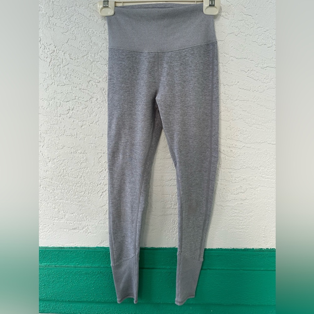ALO Yoga High-Waist Alosoft Lounge Legging Heather Gray XS - Picture 3 of 15